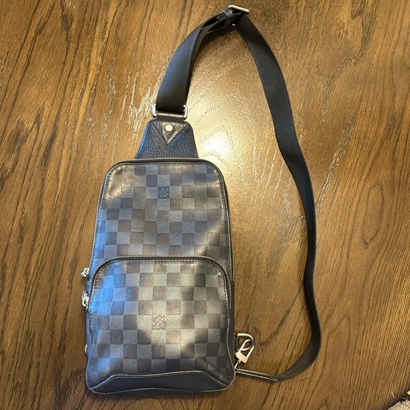 Louis Vuitton Other - Louis Vuitton Avenue Sling bag